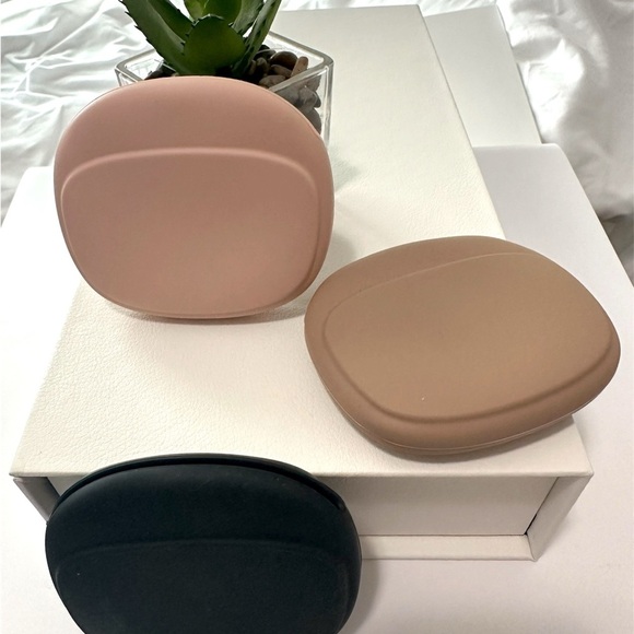 Mini Soft Silicone Rubbery Pouch - Beige - Picture 2 of 5